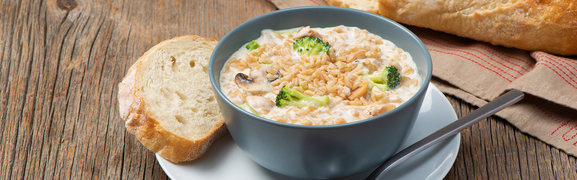 Chicken & Broccoli Brown Rice Soup