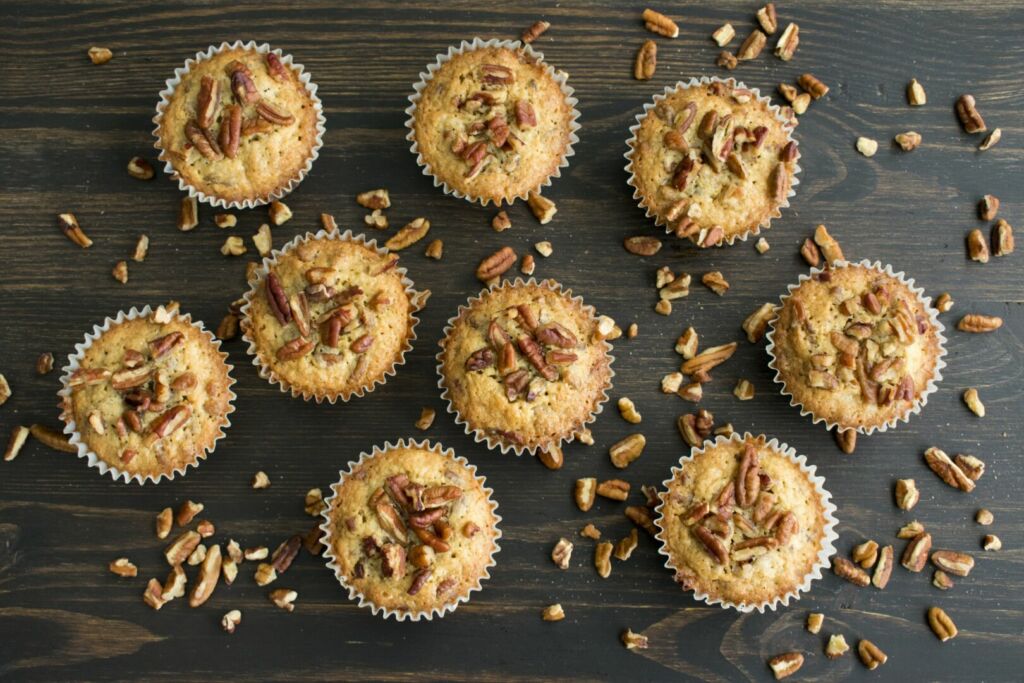 Rice Muffins with pecans and onion