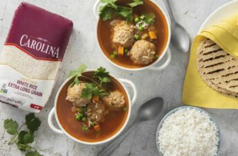 chicken-albondigas-soup-with-white-rice-and-soft-tortillas