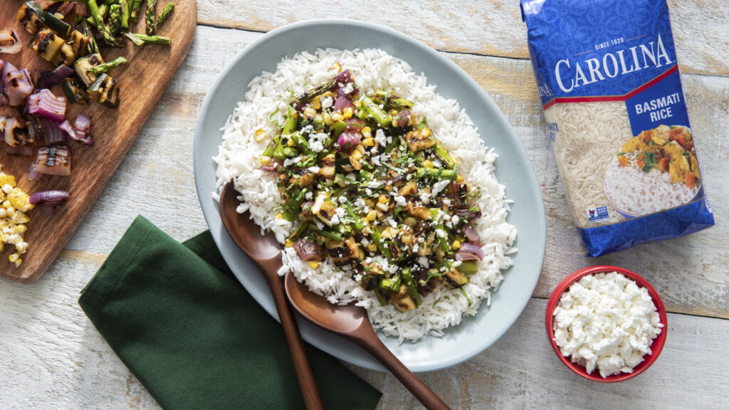 Arroz integral con quinoa, tiras de pollo y pimiento asado