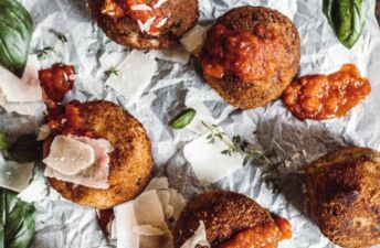 Fried_Mushroom_and_Thyme_Risotto_balls