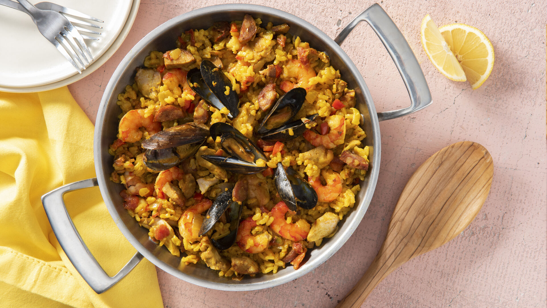 Paella de mariscos Tex-Mex | Arroz Carolina®