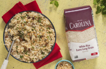 peruvian-style-christmas-arab-rice-with-noodles-dried-fruit-and-nuts