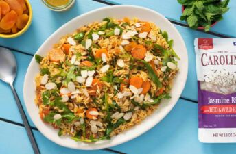 moroccan-rice-salad-with-dried-apricots-roasted-carrots-and-arugula