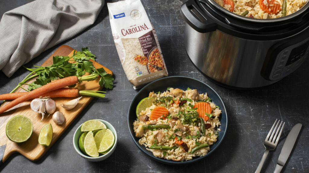 mexican-chicken-and-rice-with-carrots-and-lime-in-instant-pot