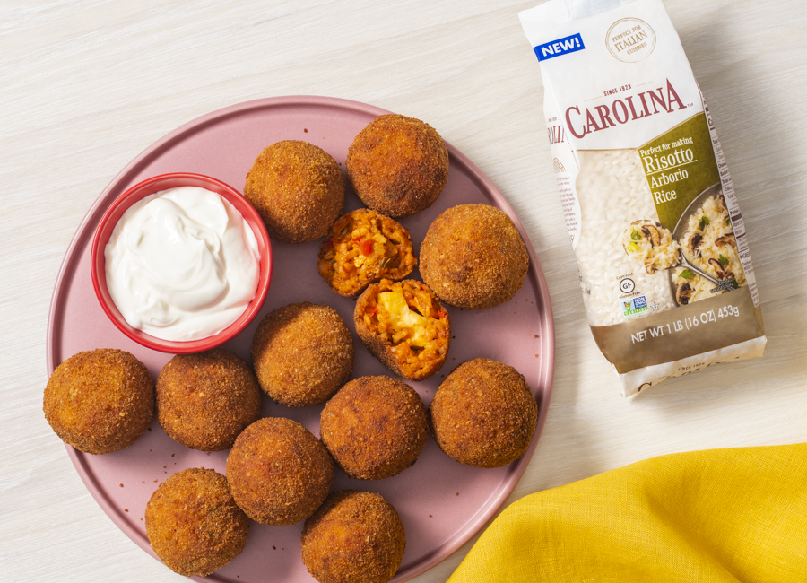 Croquetas de arroz rojo en freidora de aire